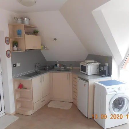 Studio Stoianovi דירה נסבר