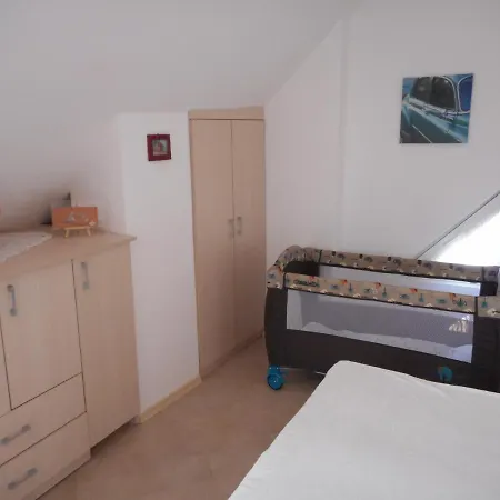 Studio Stoianovi Daire *